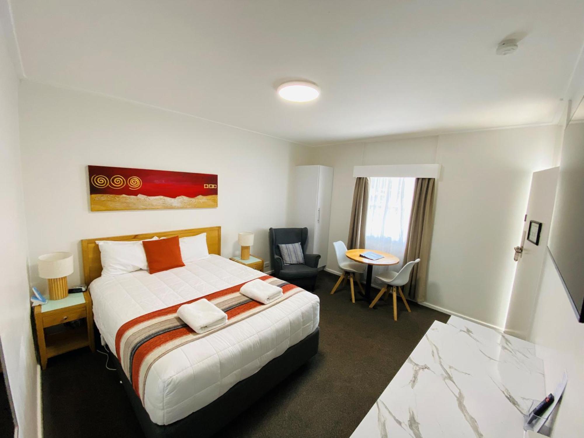 Colonial Lodge Motor Inn Yass Buitenkant foto